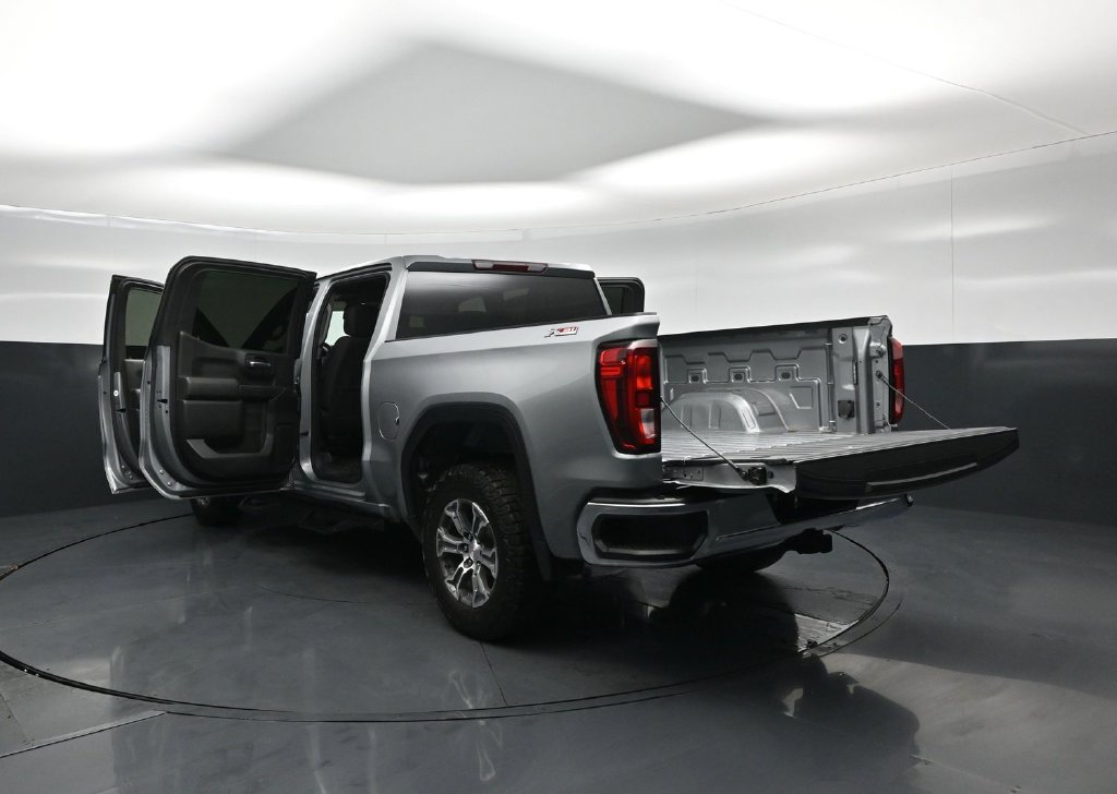 Used 2024 GMC Sierra 1500 Pro w/ Pro Value Package AWD/4WD image 31