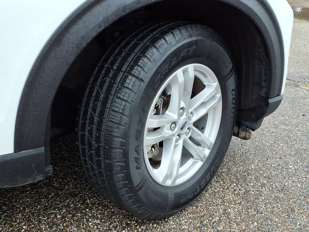 Certified 2024 Ford Explorer XLT AWD/4WD image 9