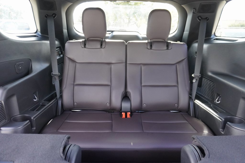 Certified 2025 Ford Explorer Platinum image 23