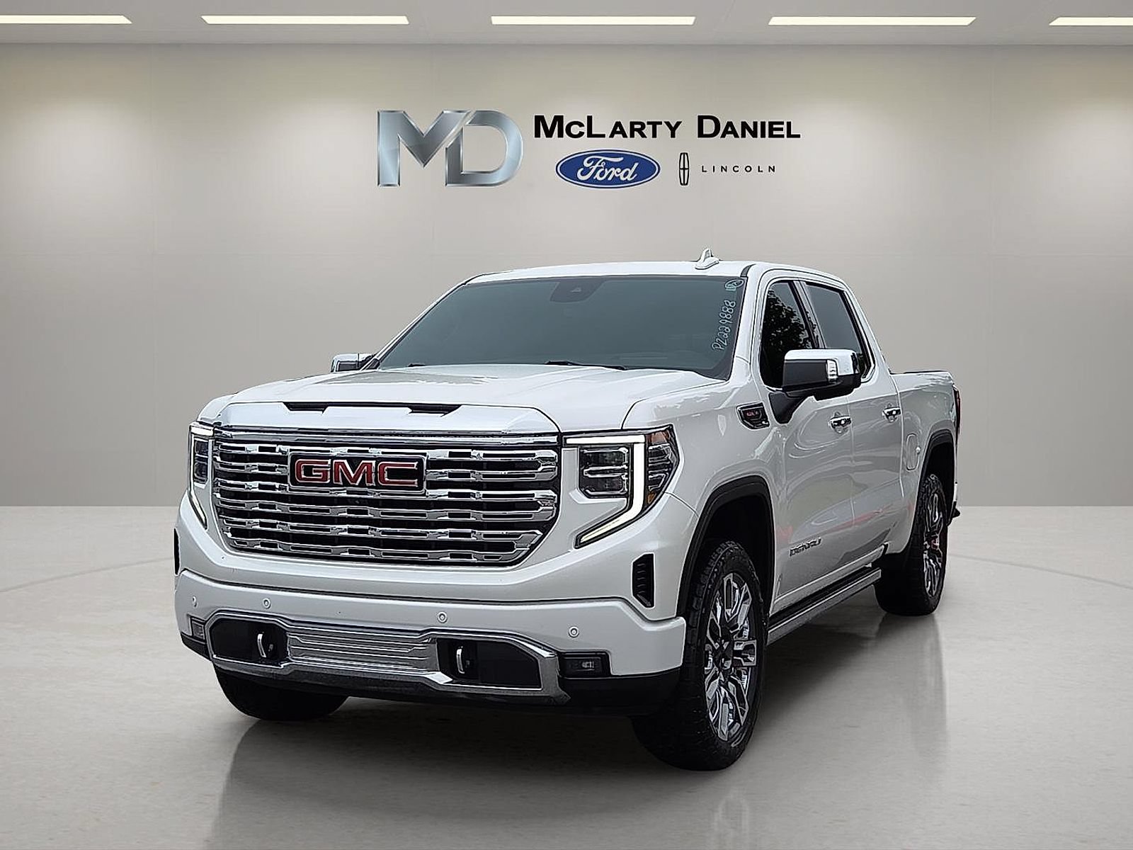 Used 2023 GMC Sierra 1500 Denali w/ Denali Reserve Package AWD/4WD video 2