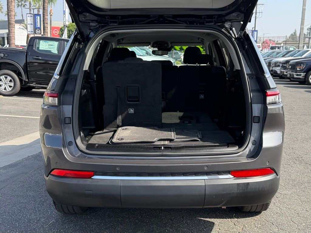 Used 2021 Jeep Grand Cherokee L Laredo w/ Luxury Tech Group I image 11