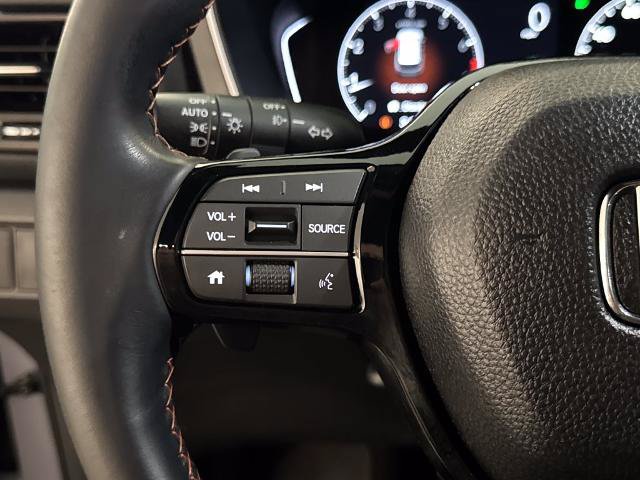 Used 2023 Honda Pilot Sport image 14