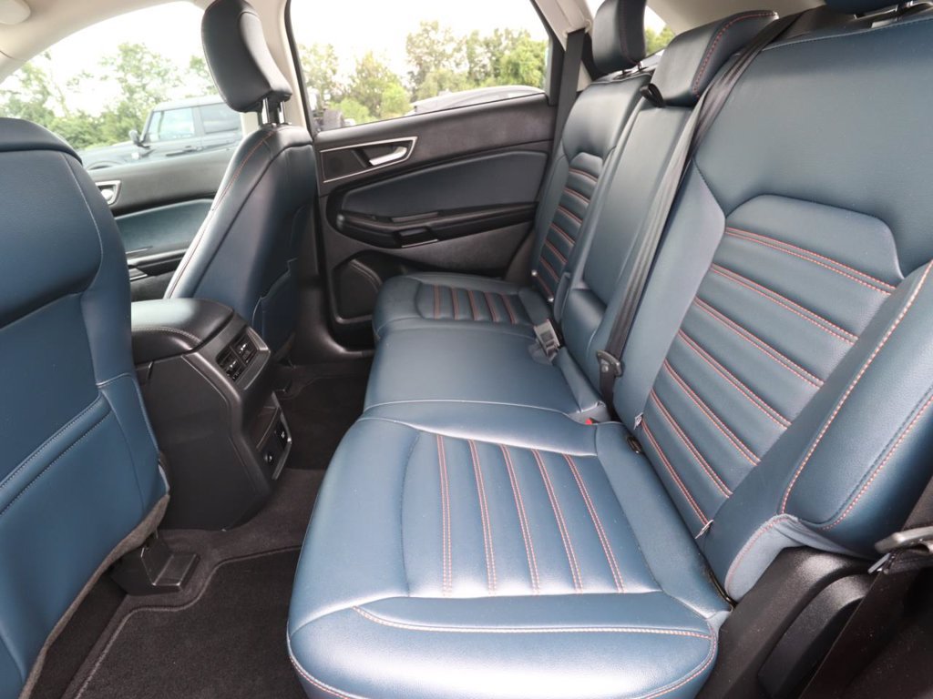 Certified 2023 Ford Edge SEL w/ Sport Appearance Package AWD/4WD image 9