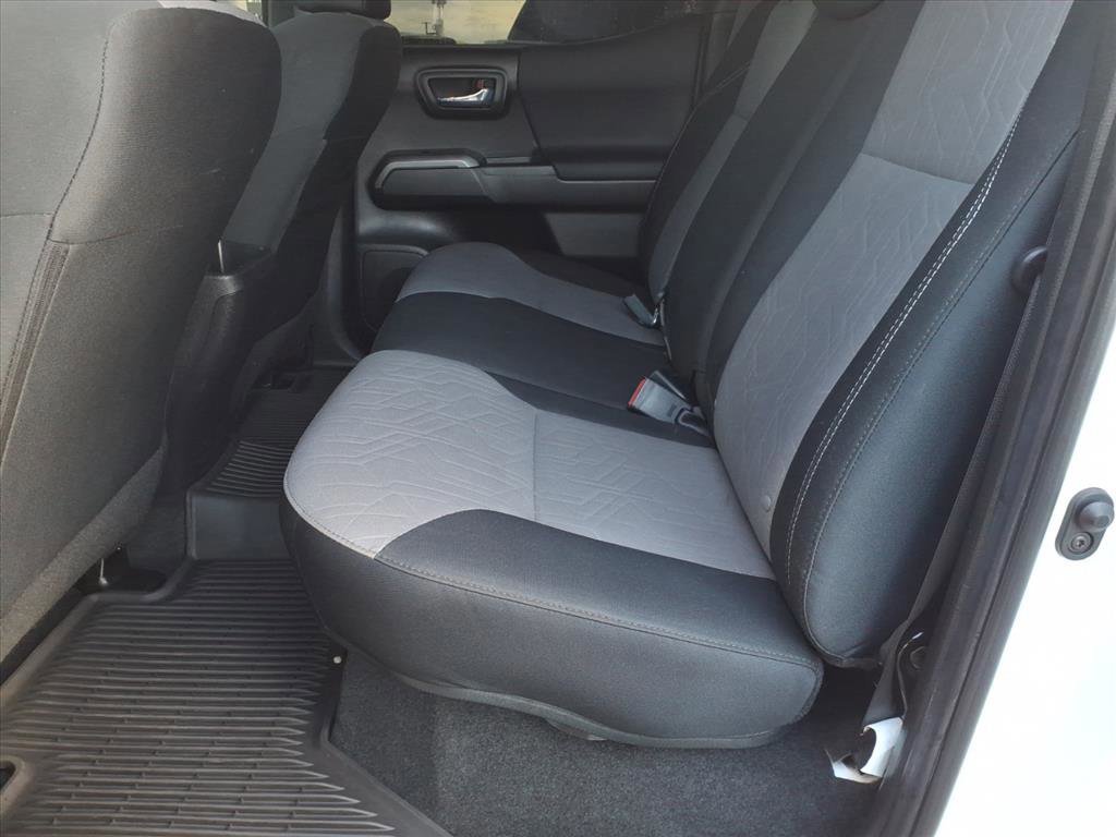 Used 2022 Toyota Tacoma TRD Off-Road image 18