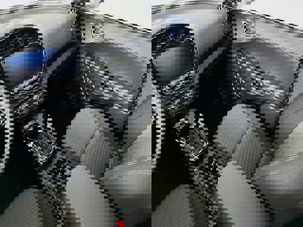 Used 2025 Kia Soul EX image 14