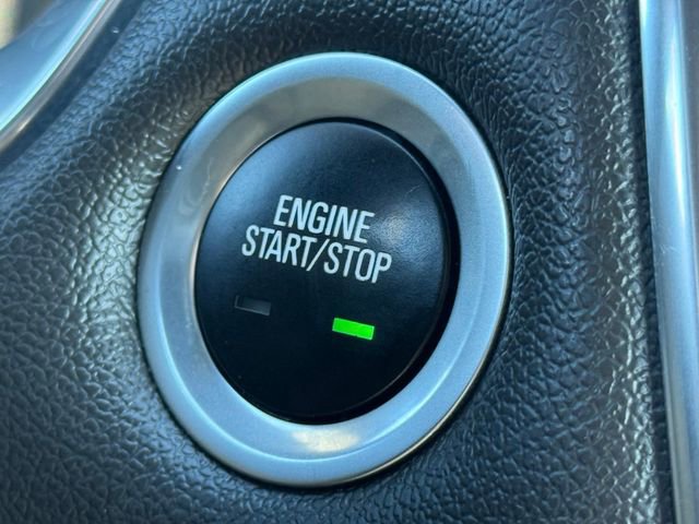 Used 2023 Chevrolet Traverse LT AWD/4WD image 16