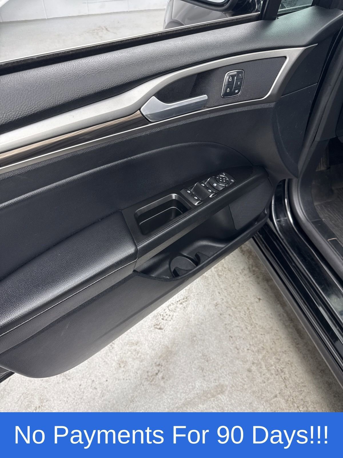 Certified 2018 Ford Fusion SE w/ Fusion SE Technology Package image 14