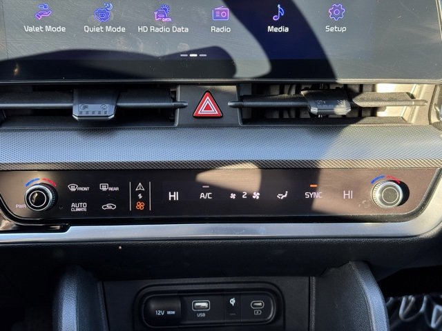 Used 2024 Kia Sportage SX image 17