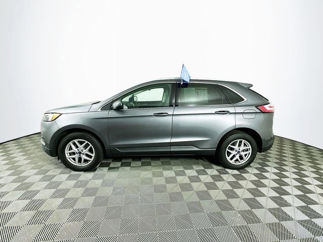 Certified 2022 Ford Edge SEL w/ Convenience Package image 2