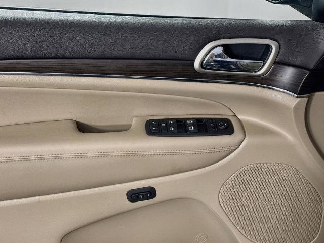 Used 2017 Jeep Grand Cherokee Overland AWD/4WD image 20