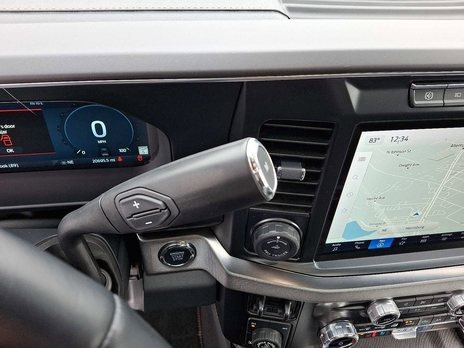 Certified 2024 Ford F250 Platinum w/ Tremor Off-Road Package image 16