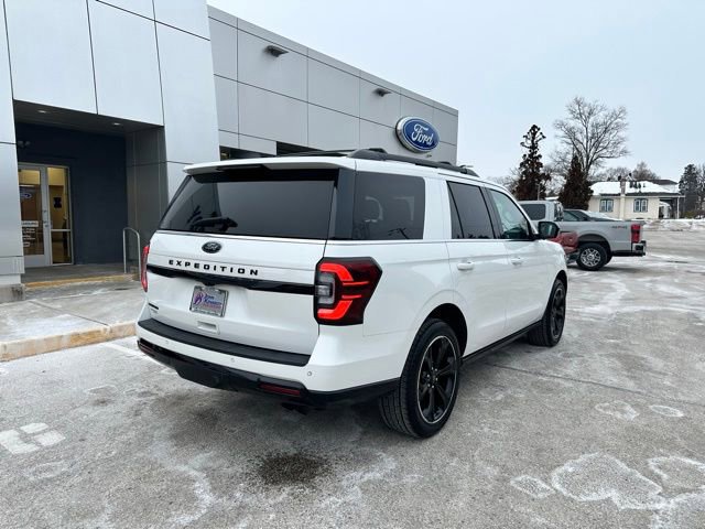 Certified 2022 Ford Expedition Limited image 12