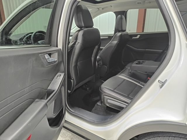 Certified 2023 Ford Escape Platinum AWD/4WD image 16