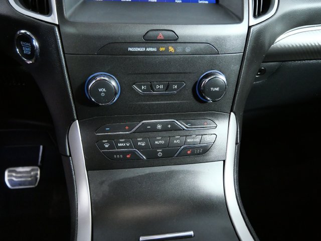 Certified 2020 Ford Edge ST-Line w/ Cold Weather Package AWD/4WD image 20