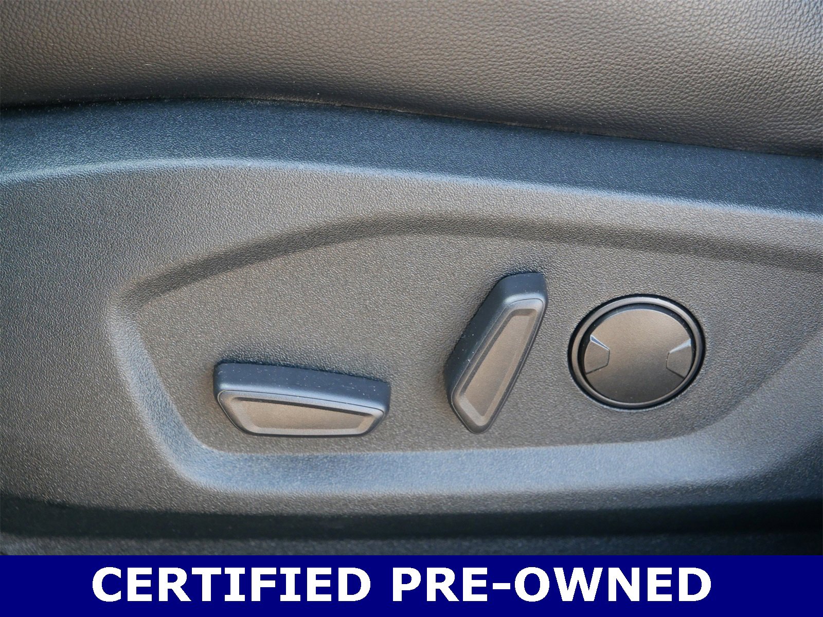 Certified 2022 Ford Edge ST image 12