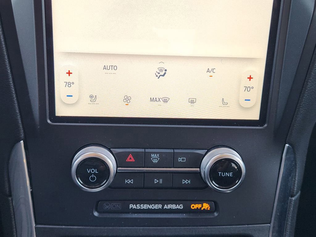 Certified 2024 Ford Edge Titanium image 18