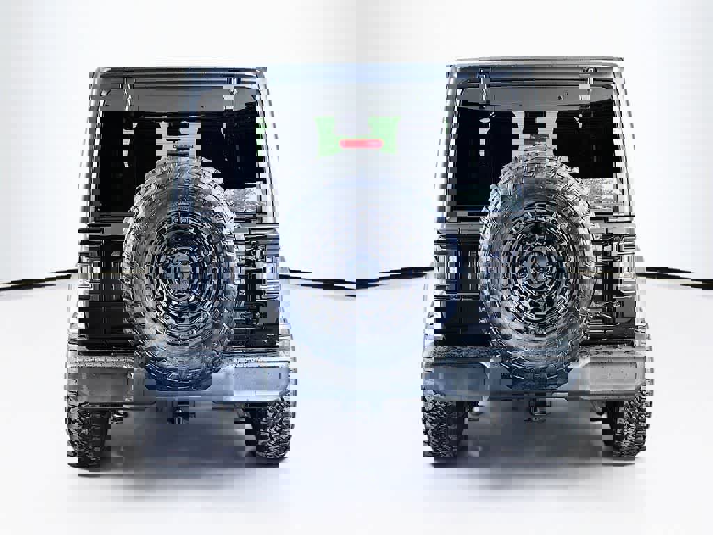 Used 2024 Jeep Wrangler Sport S image 4