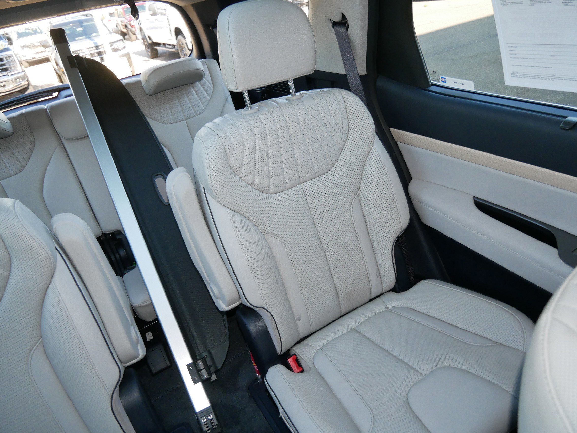 Used 2023 Hyundai Palisade Limited image 14