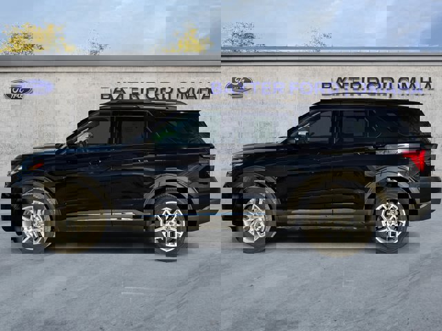 Certified 2025 Ford Explorer Active image 2