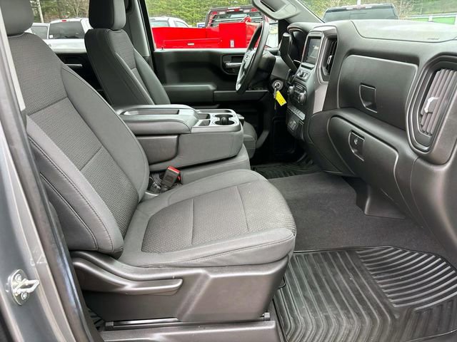 Used 2020 Chevrolet Silverado 1500 Custom w/ Custom Value Package image 11