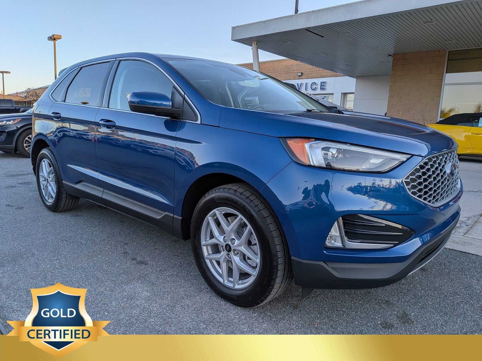 Certified 2023 Ford Edge SEL w/ Convenience Package image 1