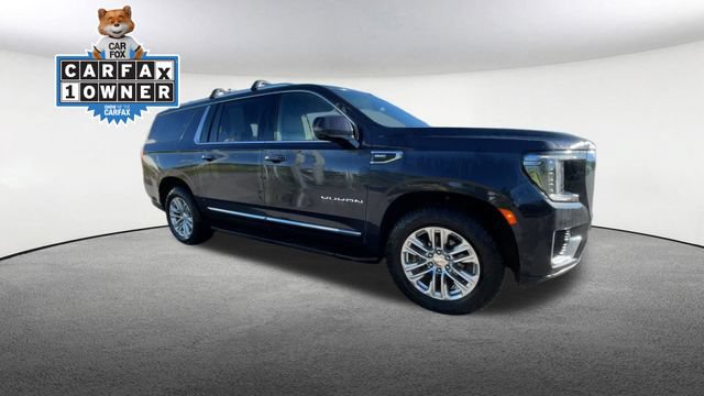 Used 2023 GMC Yukon XL SLT w/ SLT Luxury Package AWD/4WD image 2