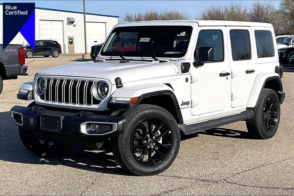 Used 2025 Jeep Wrangler Unlimited Sahara AWD/4WD image 1