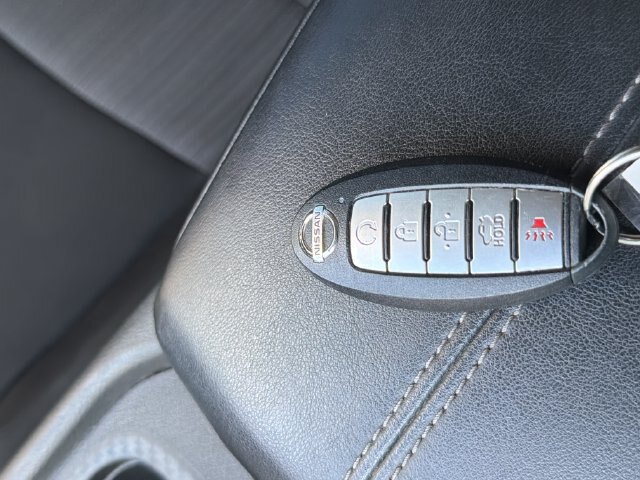 Used 2020 Nissan Sentra SV FWD image 7