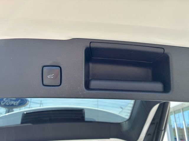 Certified 2022 Ford Escape SEL AWD/4WD image 12