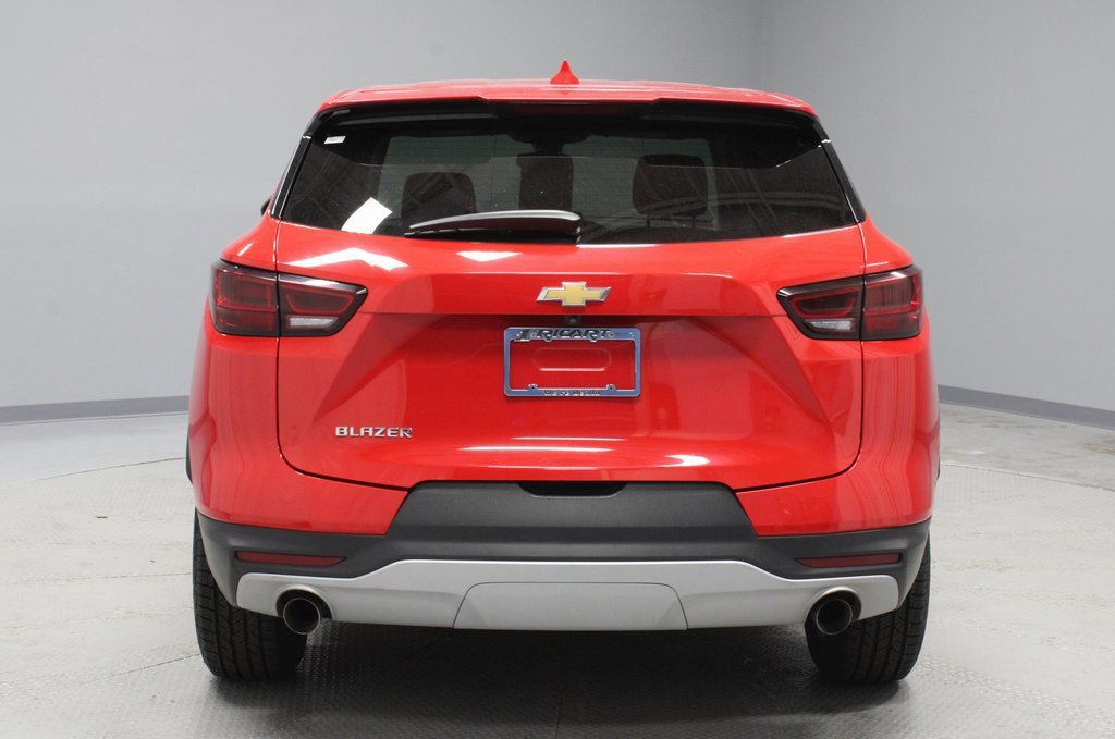 Used 2023 Chevrolet Blazer LT image 4