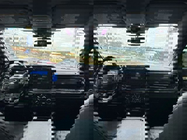 Certified 2025 Ford F350 Lariat w/ Chrome Package image 12