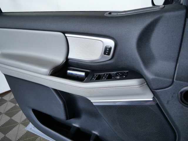 Certified 2025 Ford Expedition Active AWD/4WD image 26