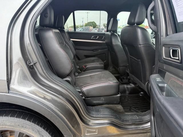 Certified 2018 Ford Explorer XLT w/ Equipment Group 202A AWD/4WD image 13