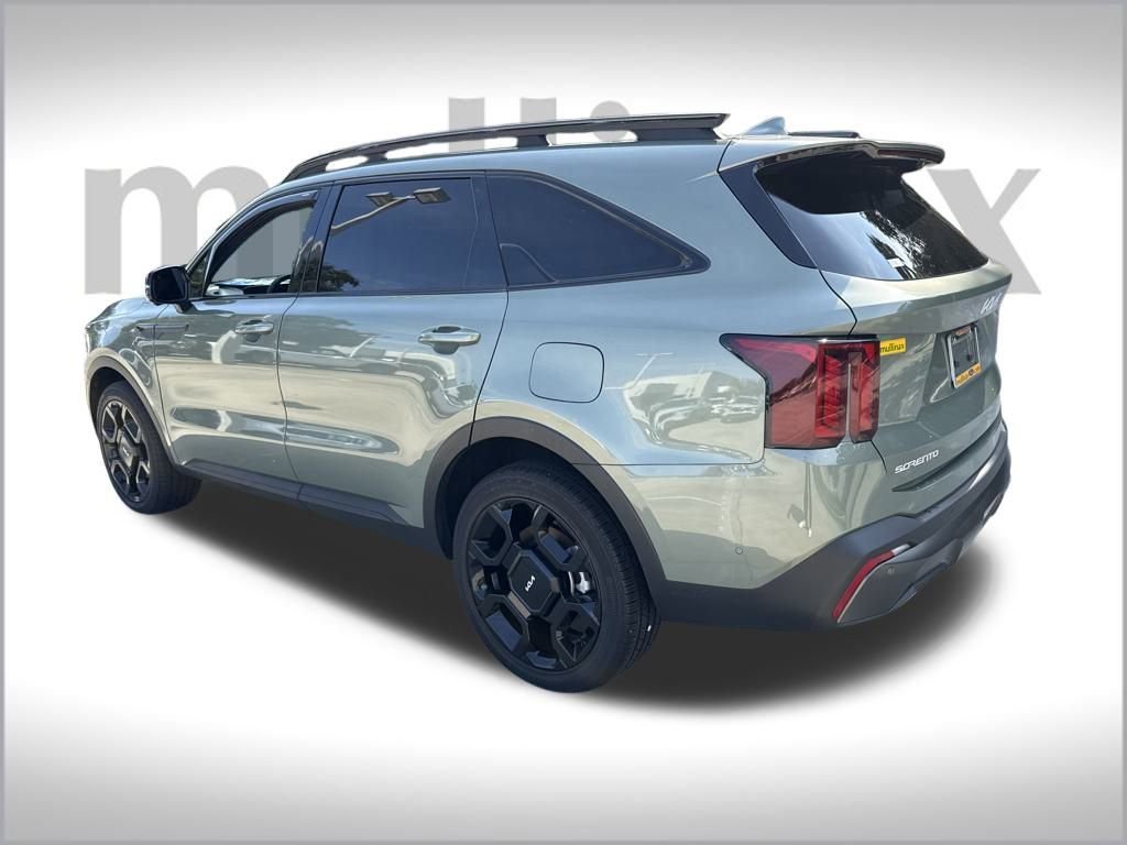 Used 2024 Kia Sorento SX Prestige image 4