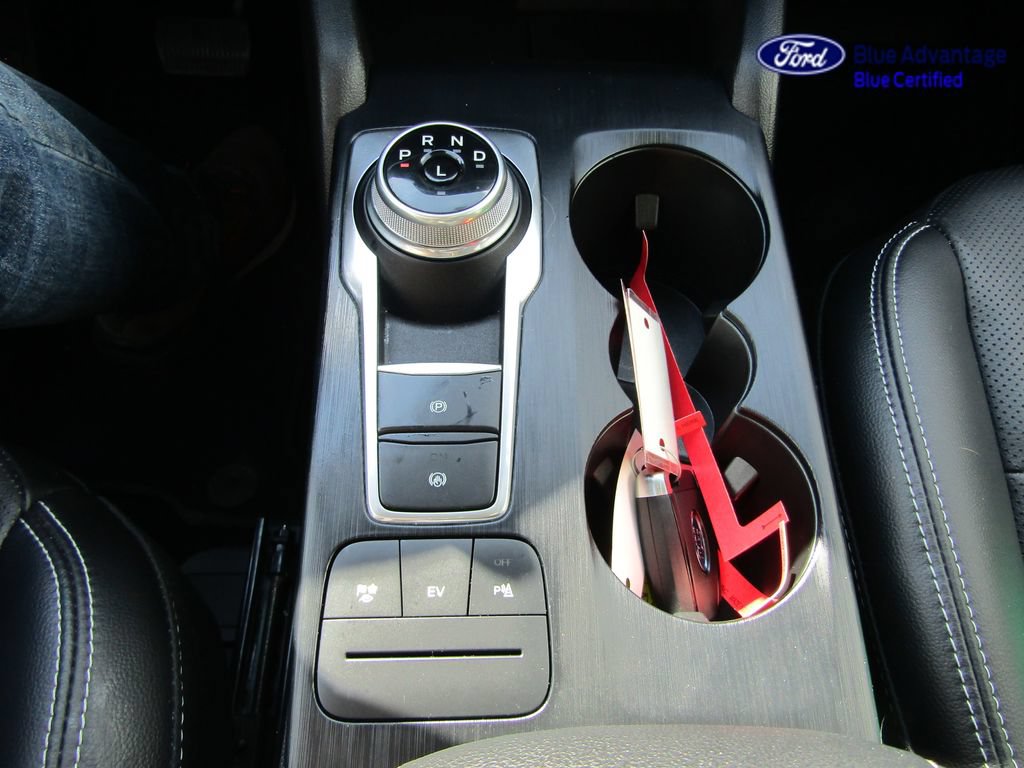 Certified 2022 Ford Escape Titanium FWD image 36