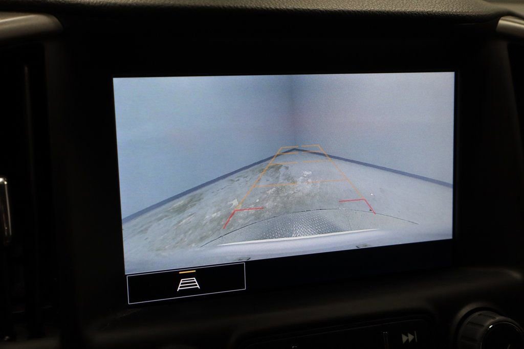 Used 2022 GMC Terrain AT4 w/ Infotainment Package II image 9