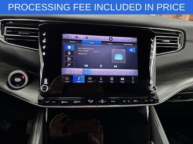 Used 2024 Jeep Wagoneer Series II AWD/4WD image 8