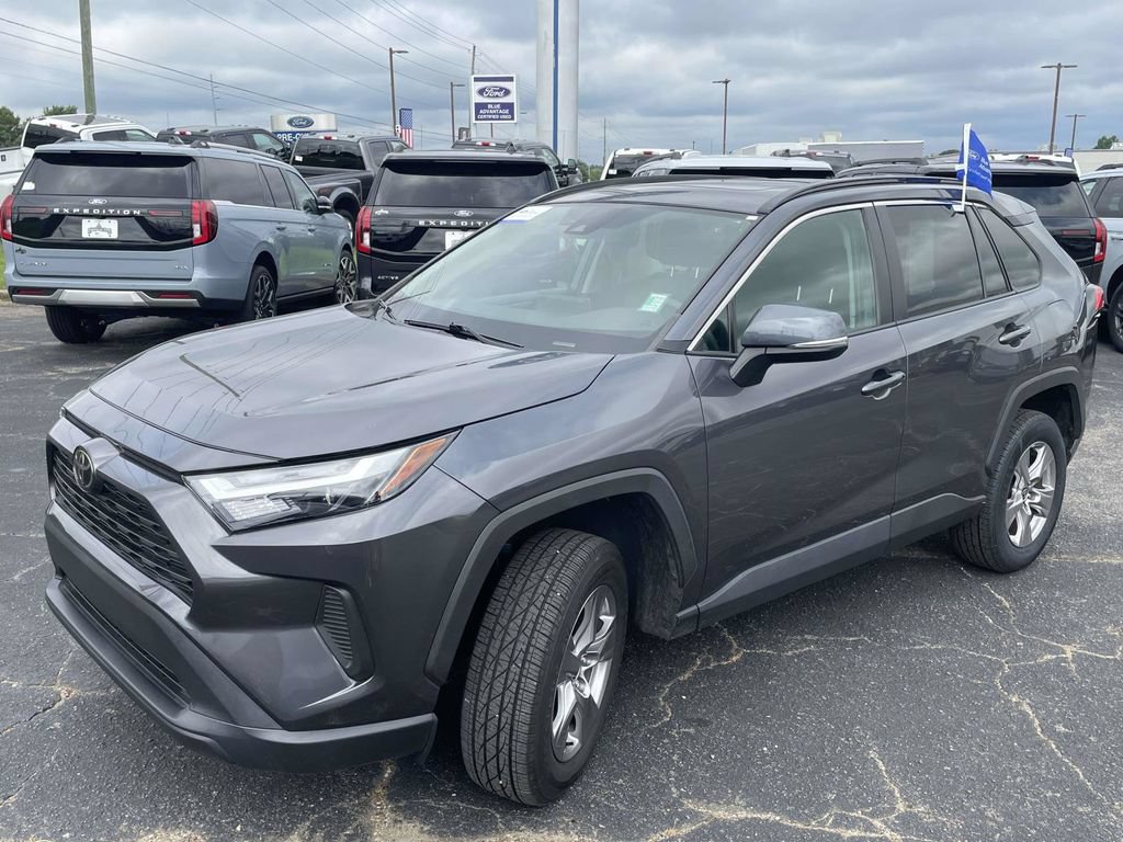 Used 2023 Toyota RAV4 XLE w/ Convenience Package FWD image 7