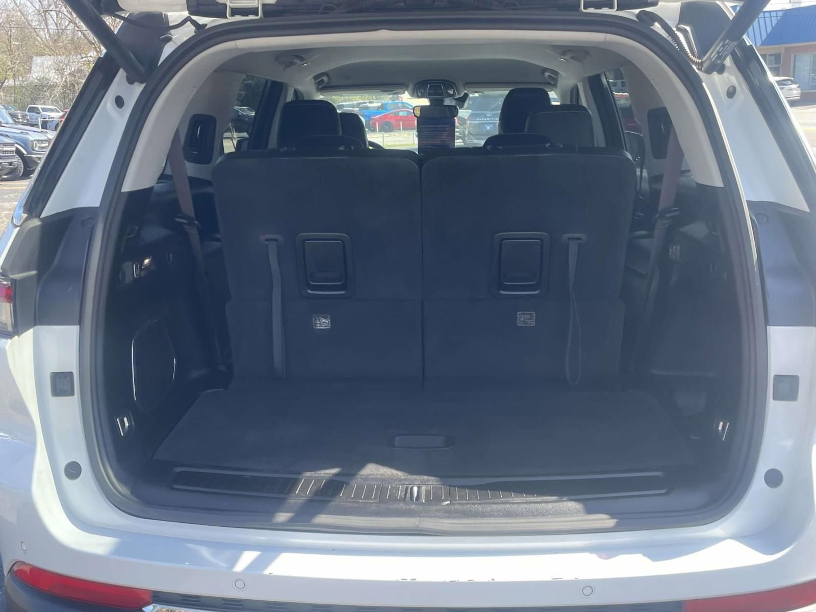 Used 2022 Jeep Grand Cherokee L Limited w/ Trailer Tow Group (B) image 11