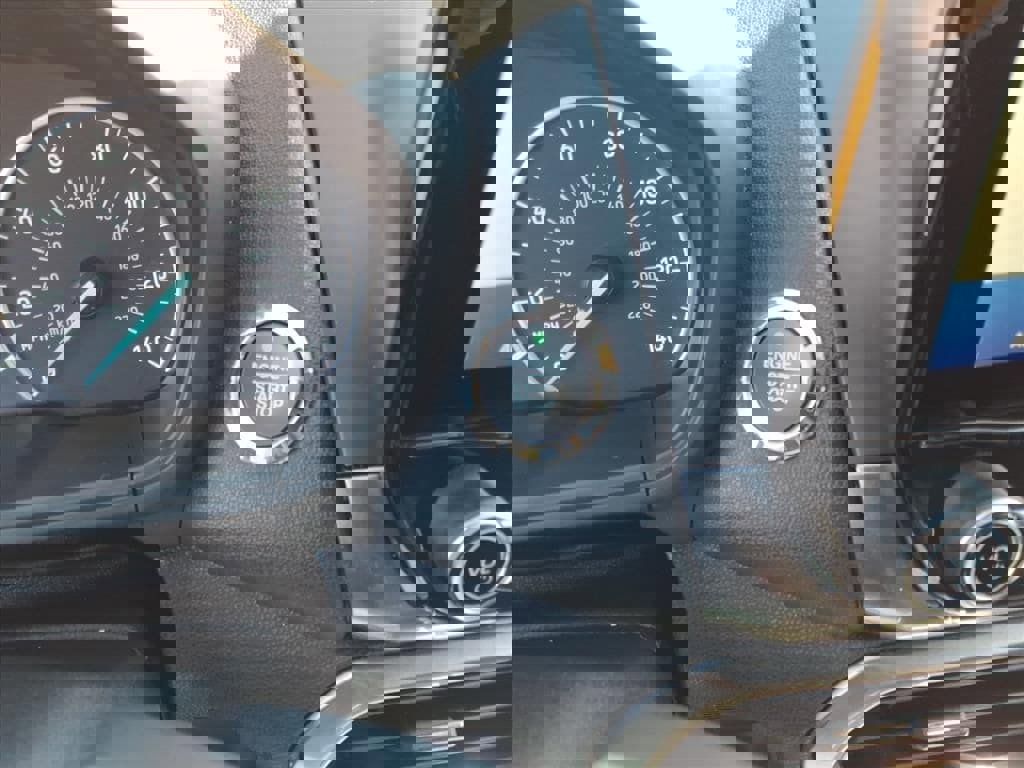 Certified 2022 Ford EcoSport SE image 24