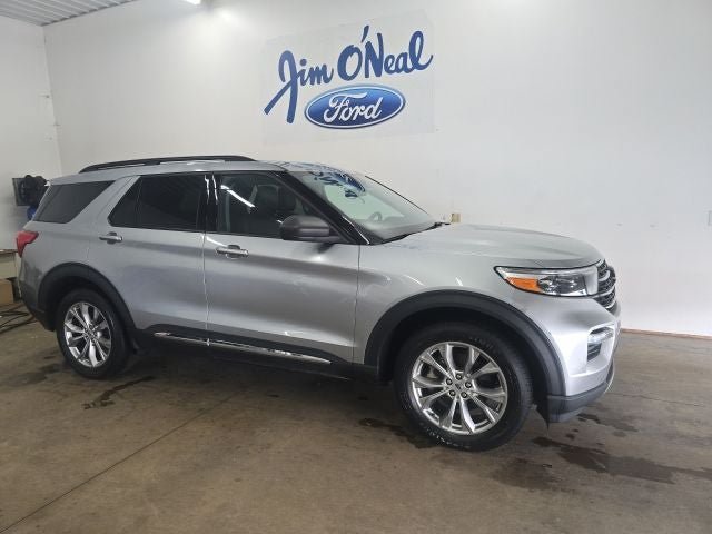 Certified 2023 Ford Explorer XLT w/ Equipment Group 202A