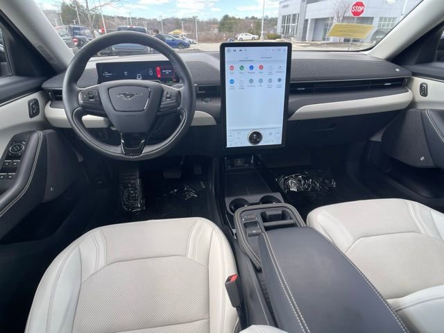 Certified 2025 Ford Mustang Mach-E Premium image 18