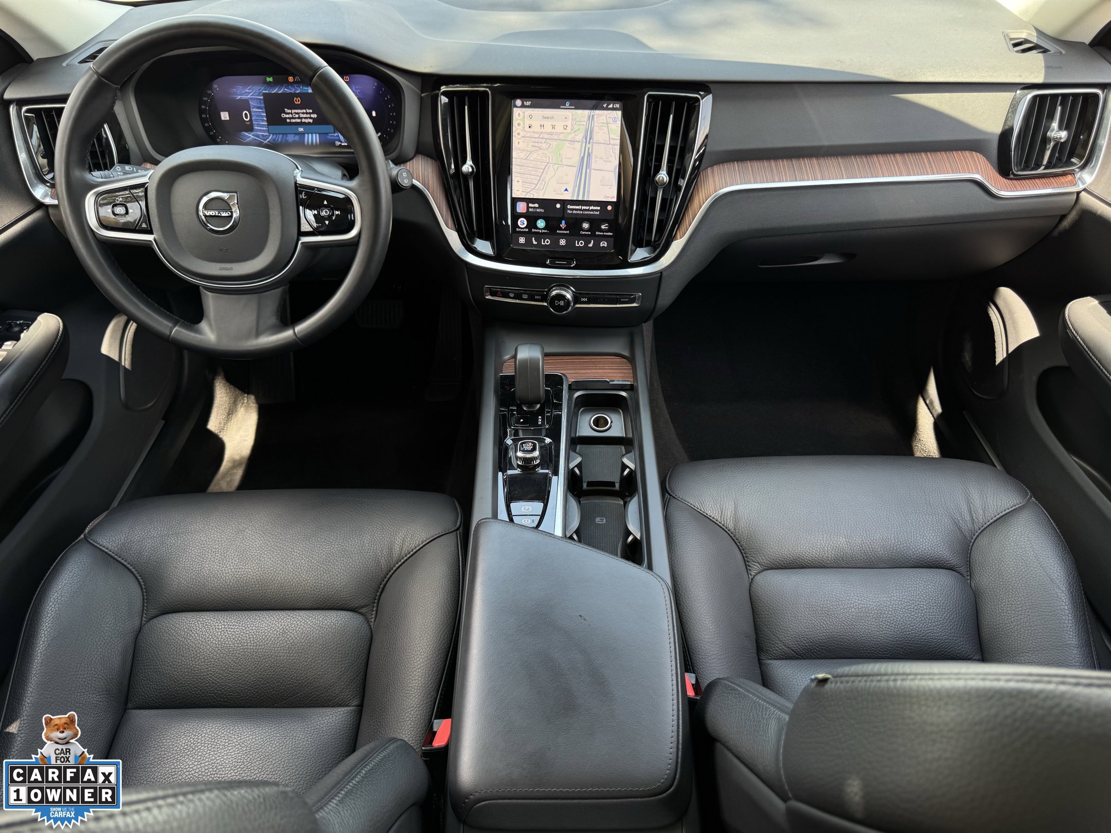 Used 2025 Volvo V60 B5 Cross Country Plus AWD/4WD image 9