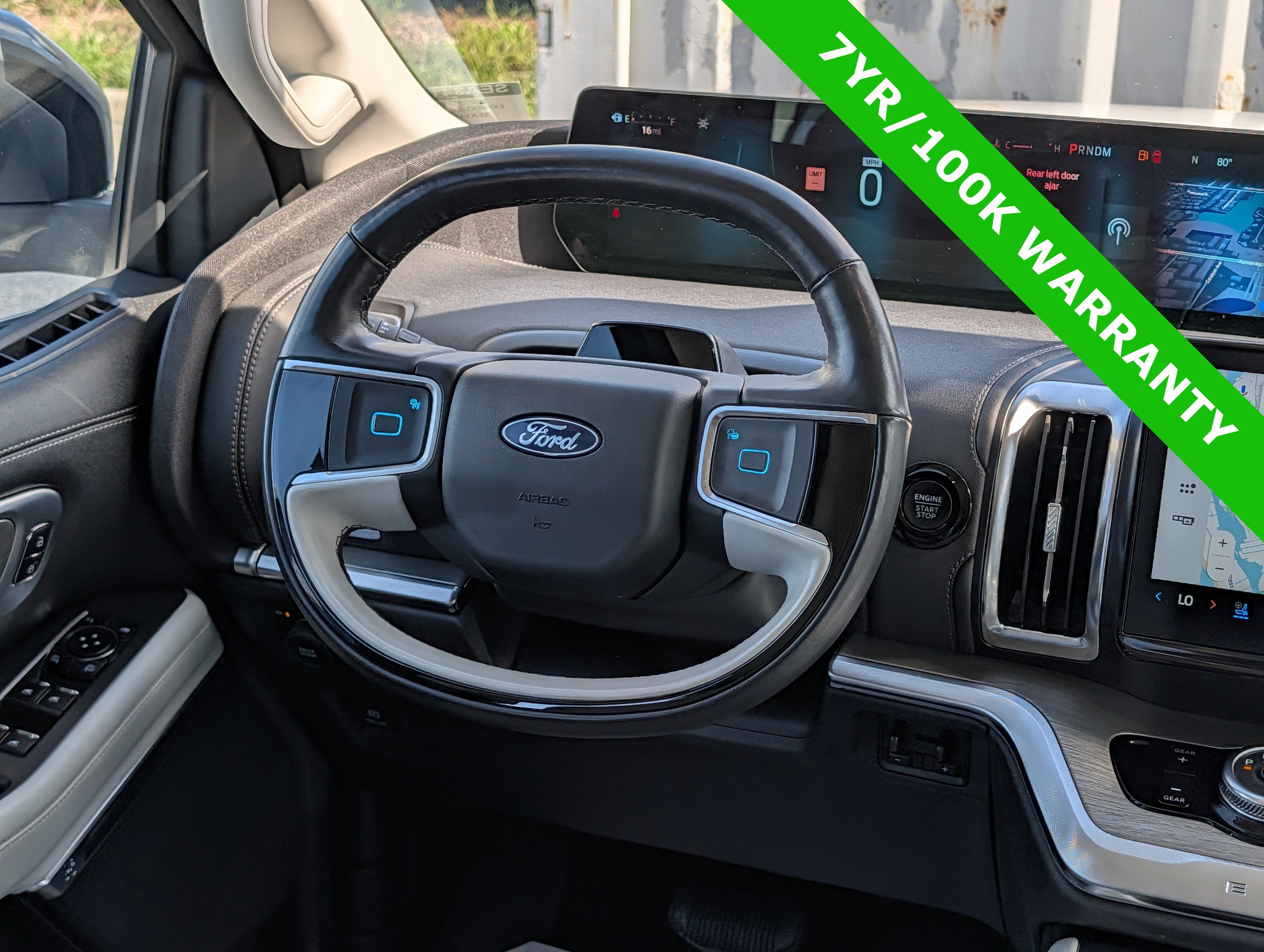 Certified 2025 Ford Expedition Platinum AWD/4WD image 21