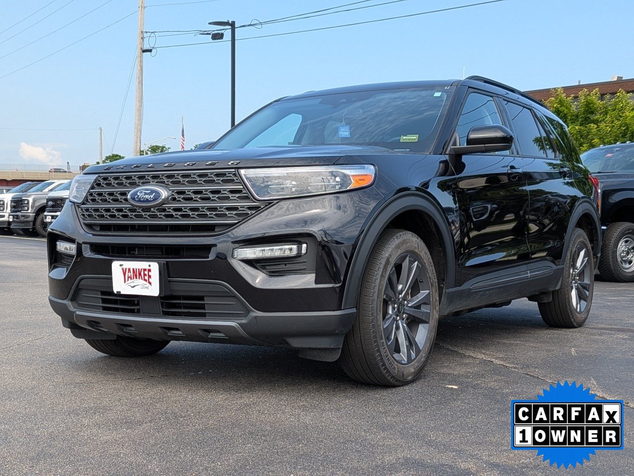Certified 2023 Ford Explorer XLT w/ Equipment Group 202A AWD/4WD image 8