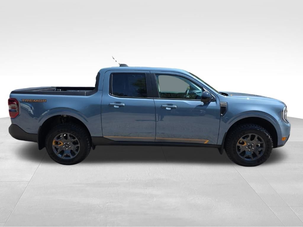 Certified 2025 Ford Maverick Tremor image 4
