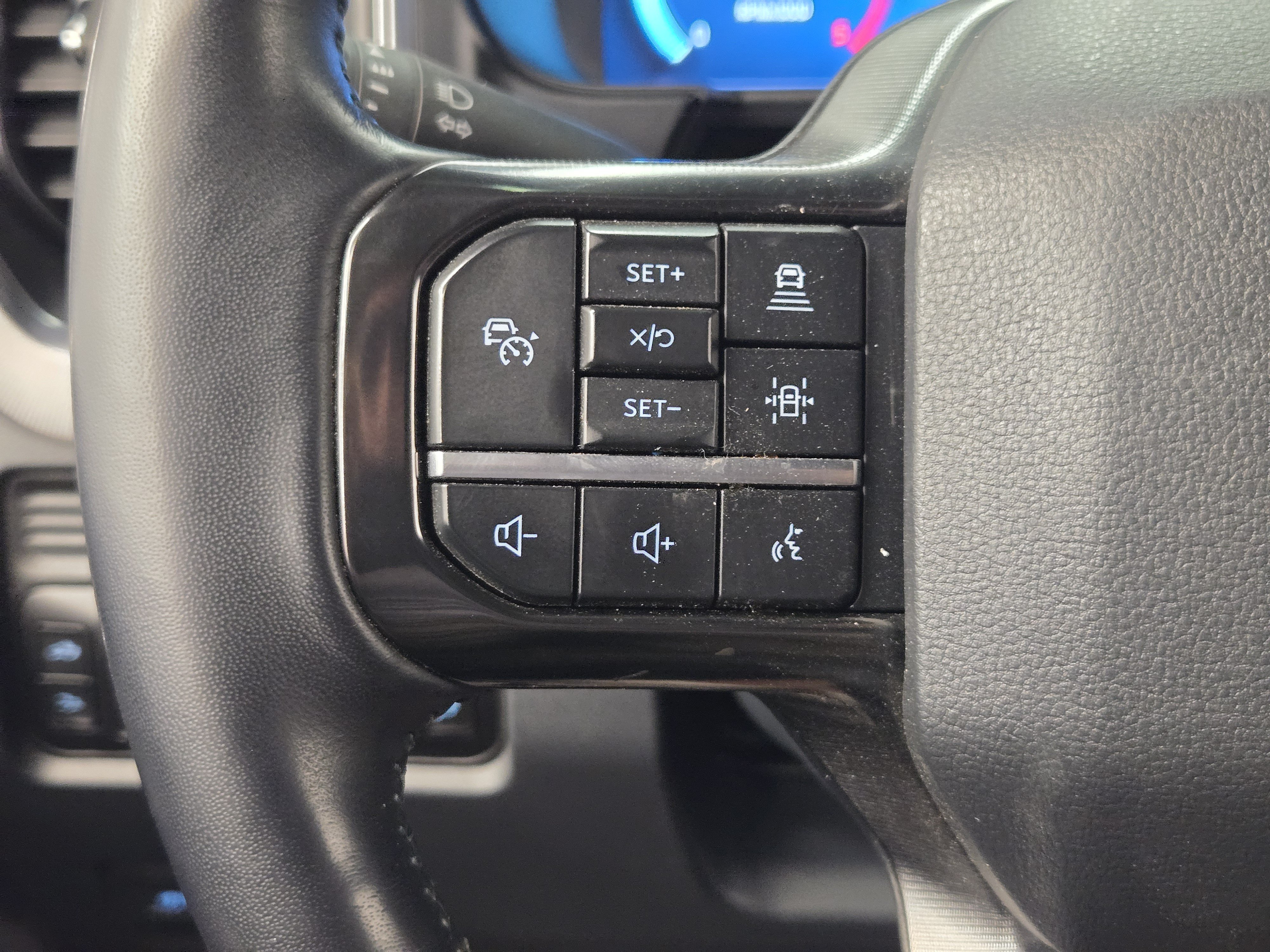 Certified 2026 Ford F350 Platinum AWD/4WD image 29
