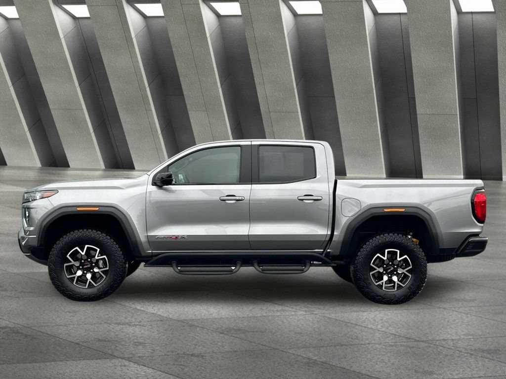Used 2024 GMC Canyon AT4X AWD/4WD image 6