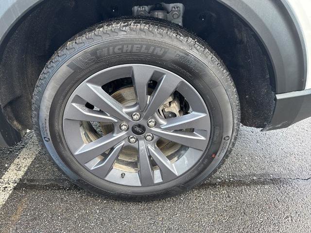 Certified 2025 Ford Explorer Active w/ Active Comfort Package AWD/4WD image 31