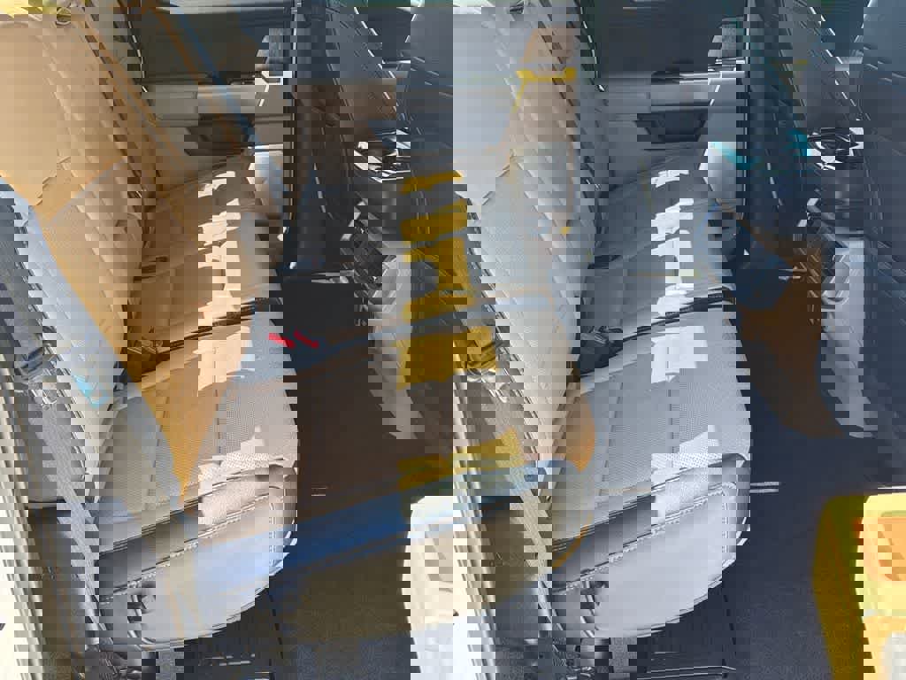 Certified 2021 Ford F150 Lariat w/ Equipment Group 502A High image 14